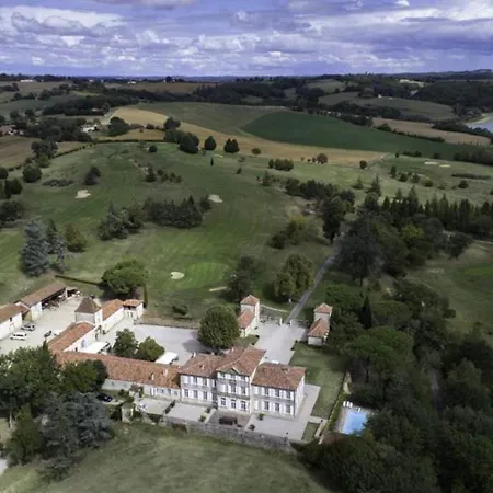 Alluring Holiday In With Swimming Pool Hébergement de vacances *